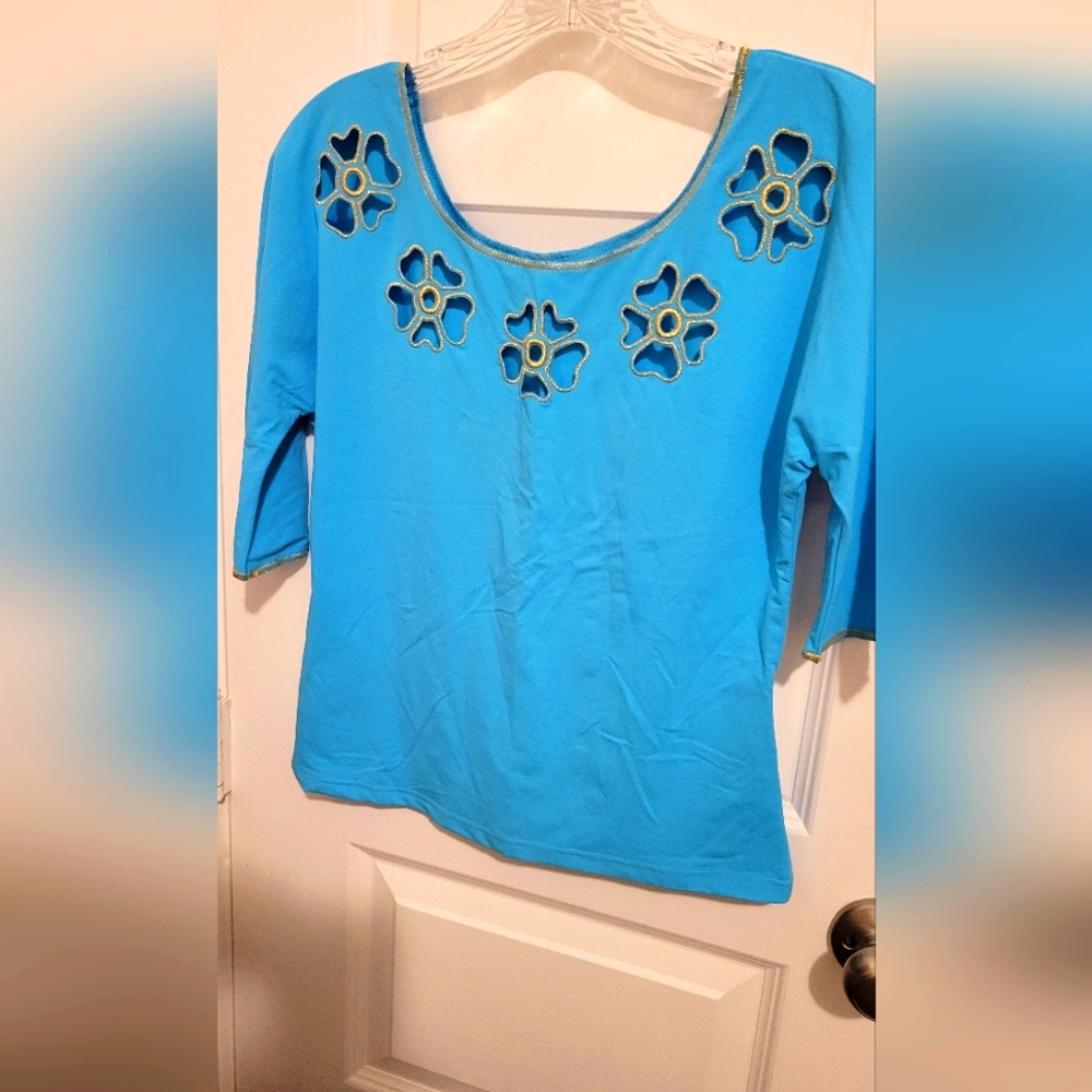 Summer Aqua w/Flowers Top